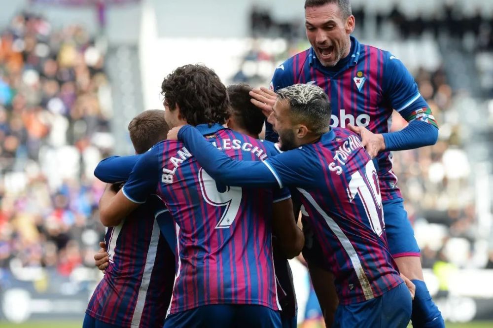 并肯定了队 并肯定了队