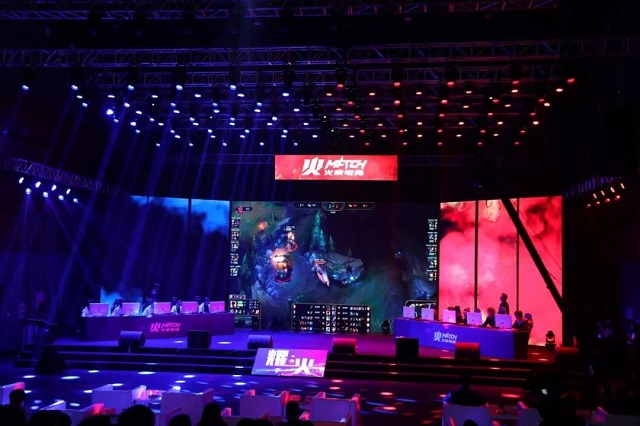 费尔南迪尼 费尔南迪尼